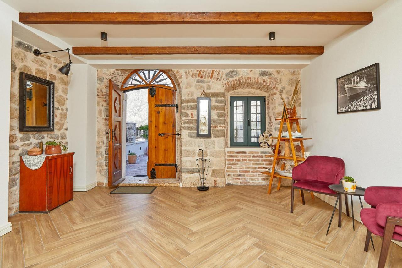 קוטור Villa Emily מראה חיצוני תמונה